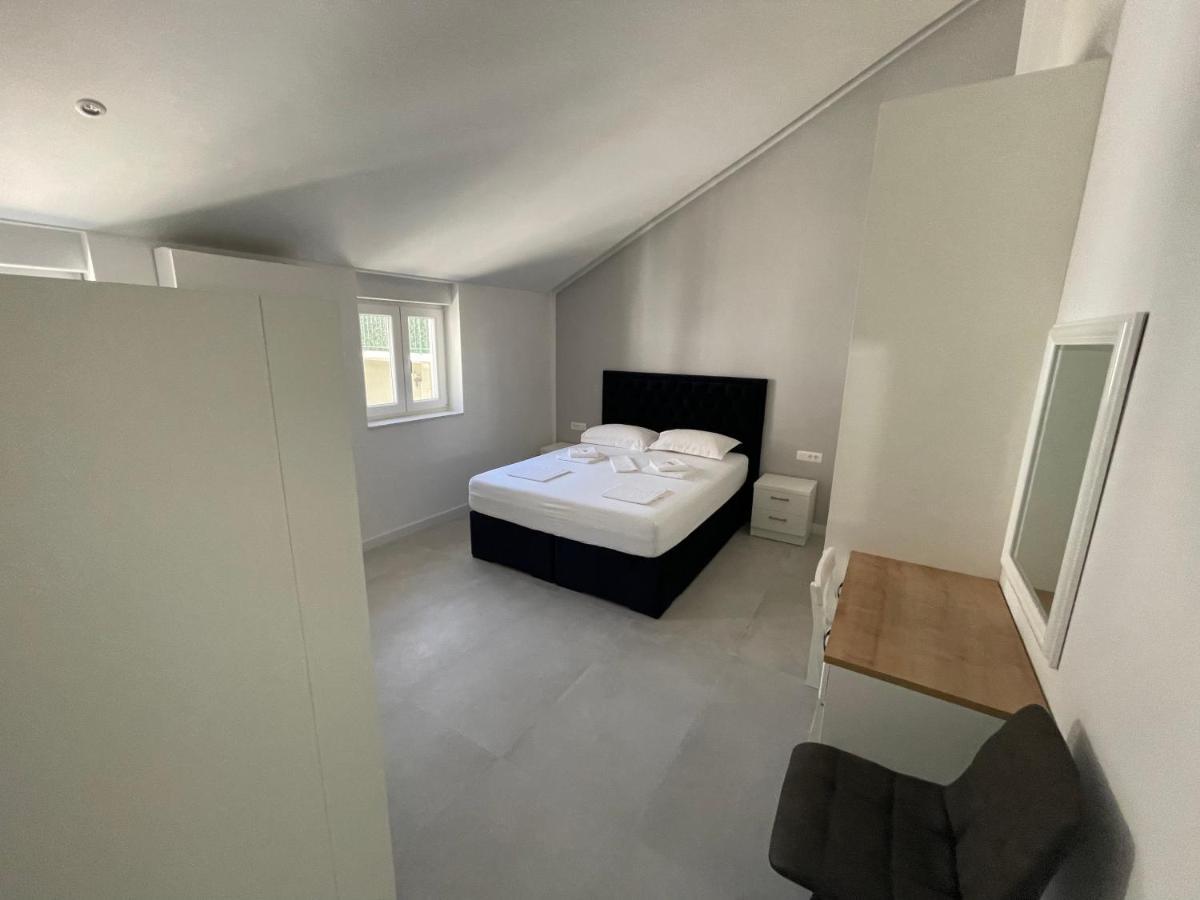 New Modern Deluxe Apartmens Domo * Baska Voda