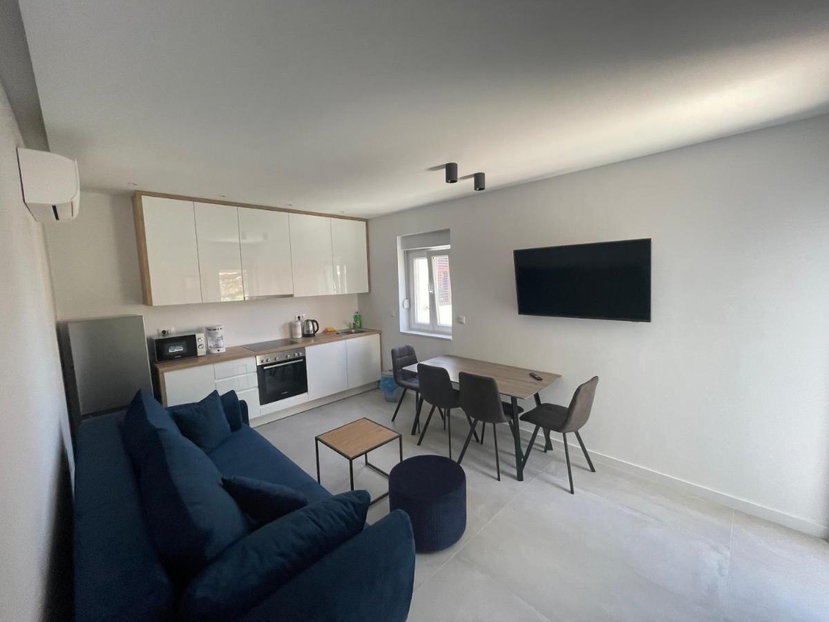 New Modern Deluxe Apartmens Domo Baska Voda